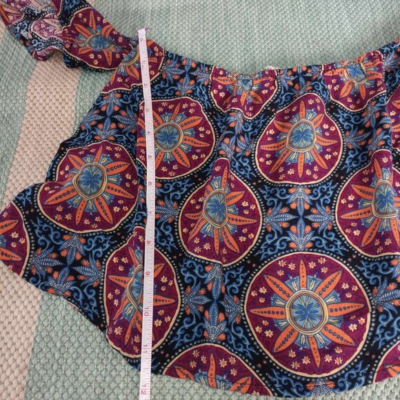 La Hearts Printed Crop Top Size Small - Picture 11 of 14